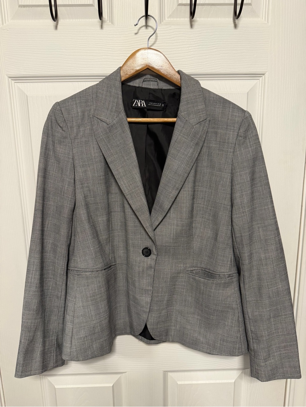 Zara Black Lined Gray Women’s Plaid Blazer